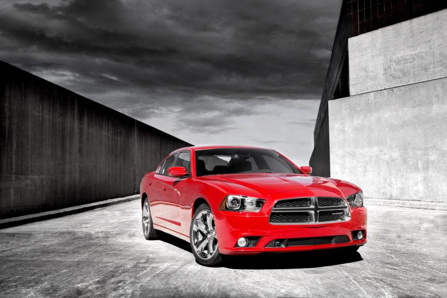  Dodge Charger R/T 2012 года  (фото 6 из 6)